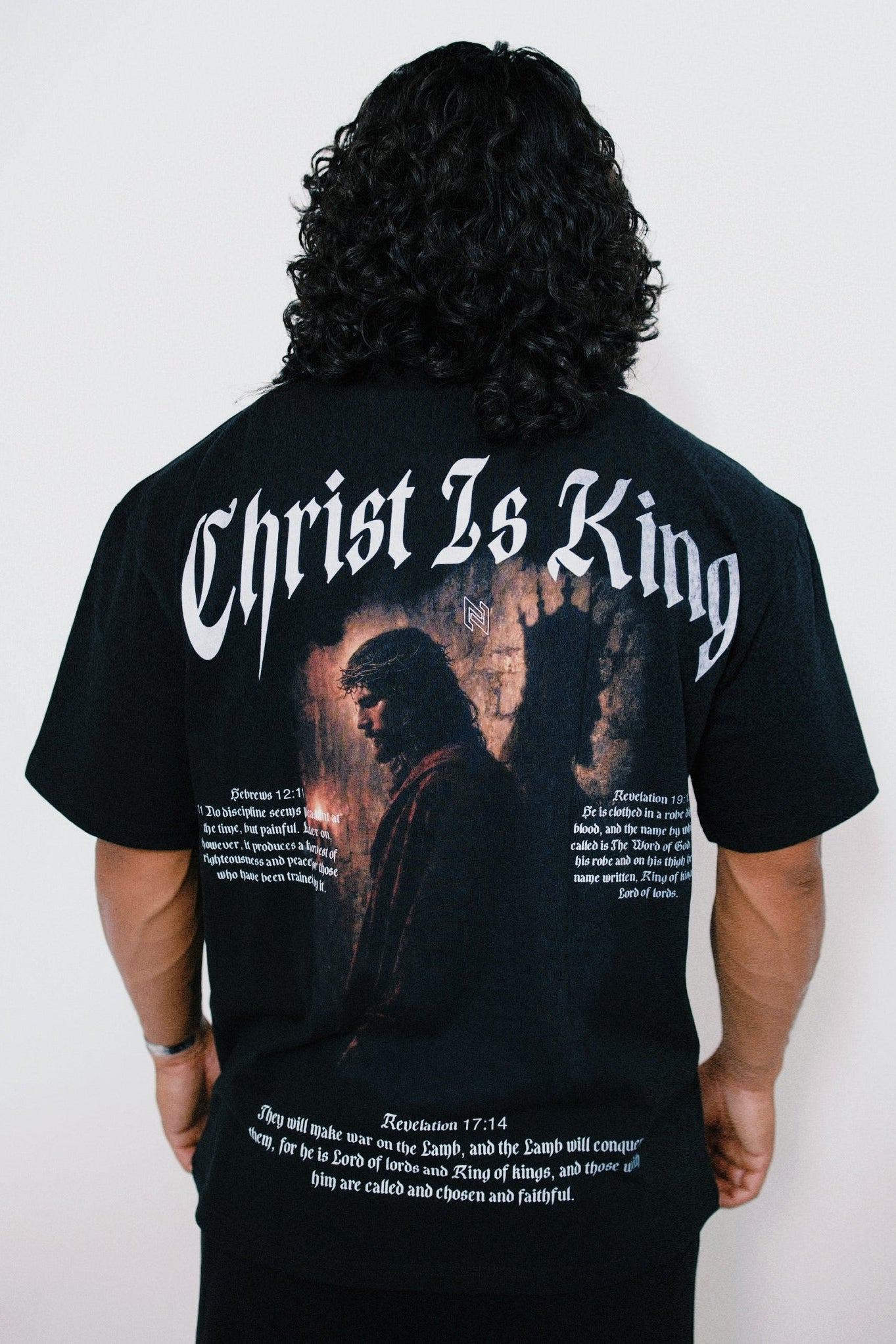 “CHRIST IS KING V2” OVERSIZED TEE