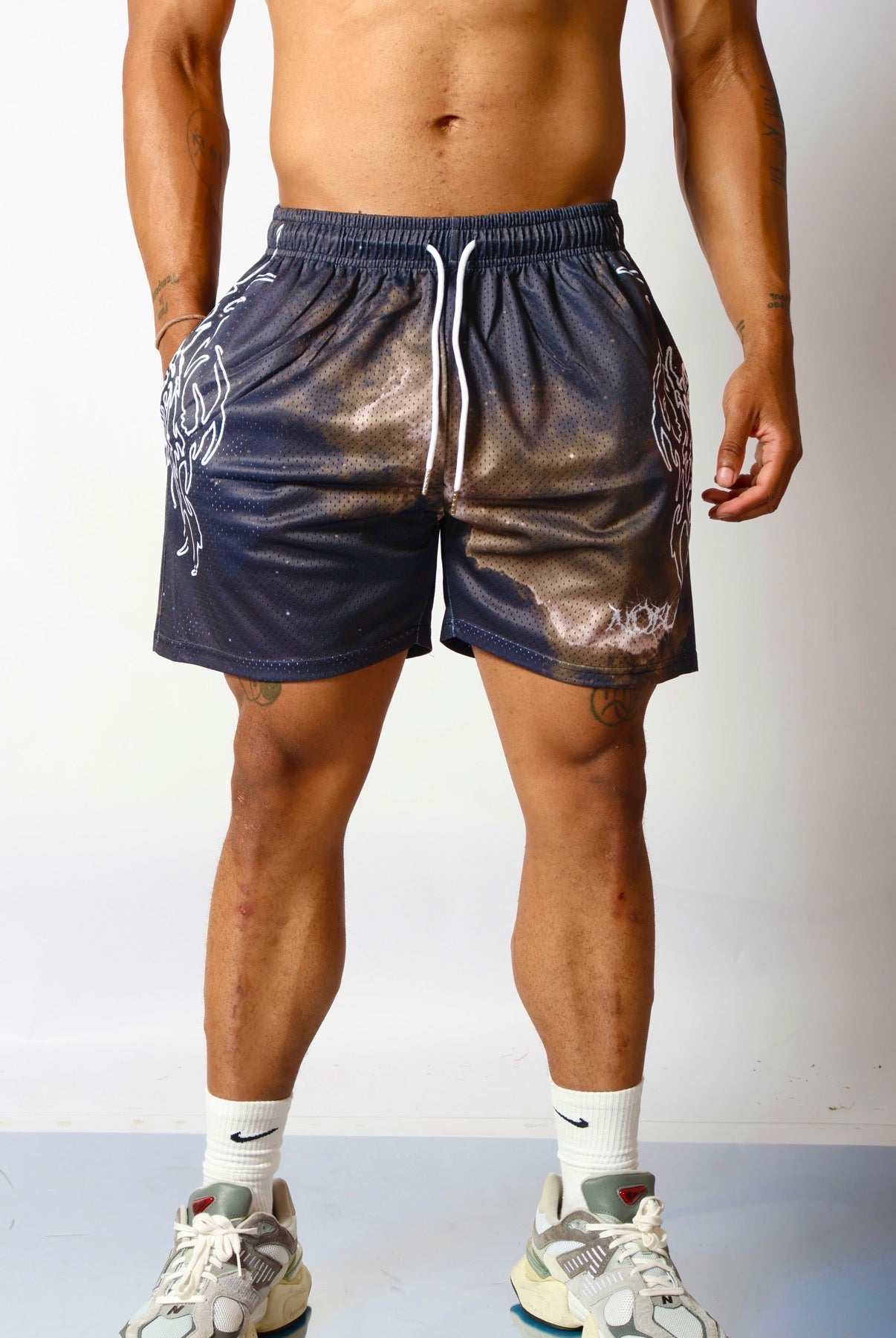NEO GALAXY MESH SHORTS (WHITE NEO TRIBAL) - noble
