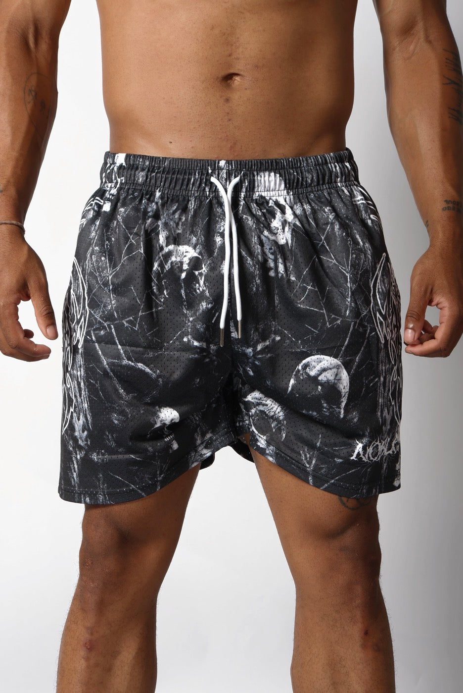 FOREST SKULL CAMO MESH SHORTS | BLACK - noble