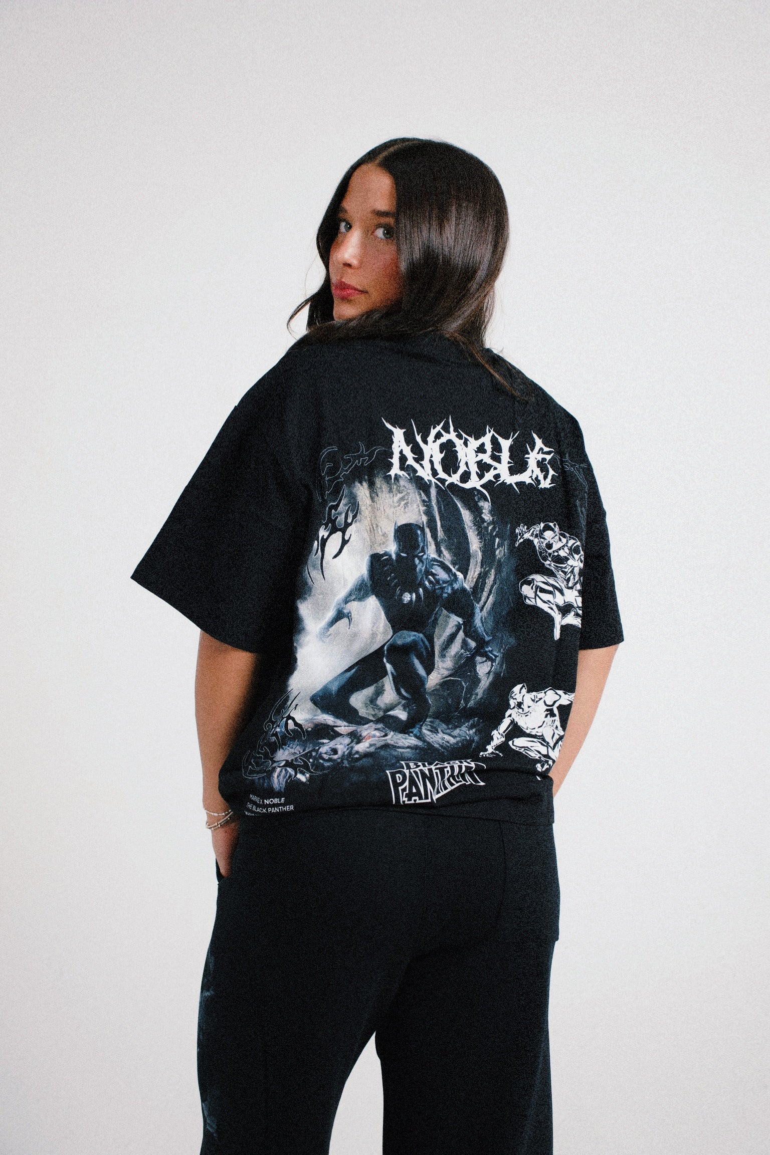 BLACK PANTHER OVERSIZED TEE