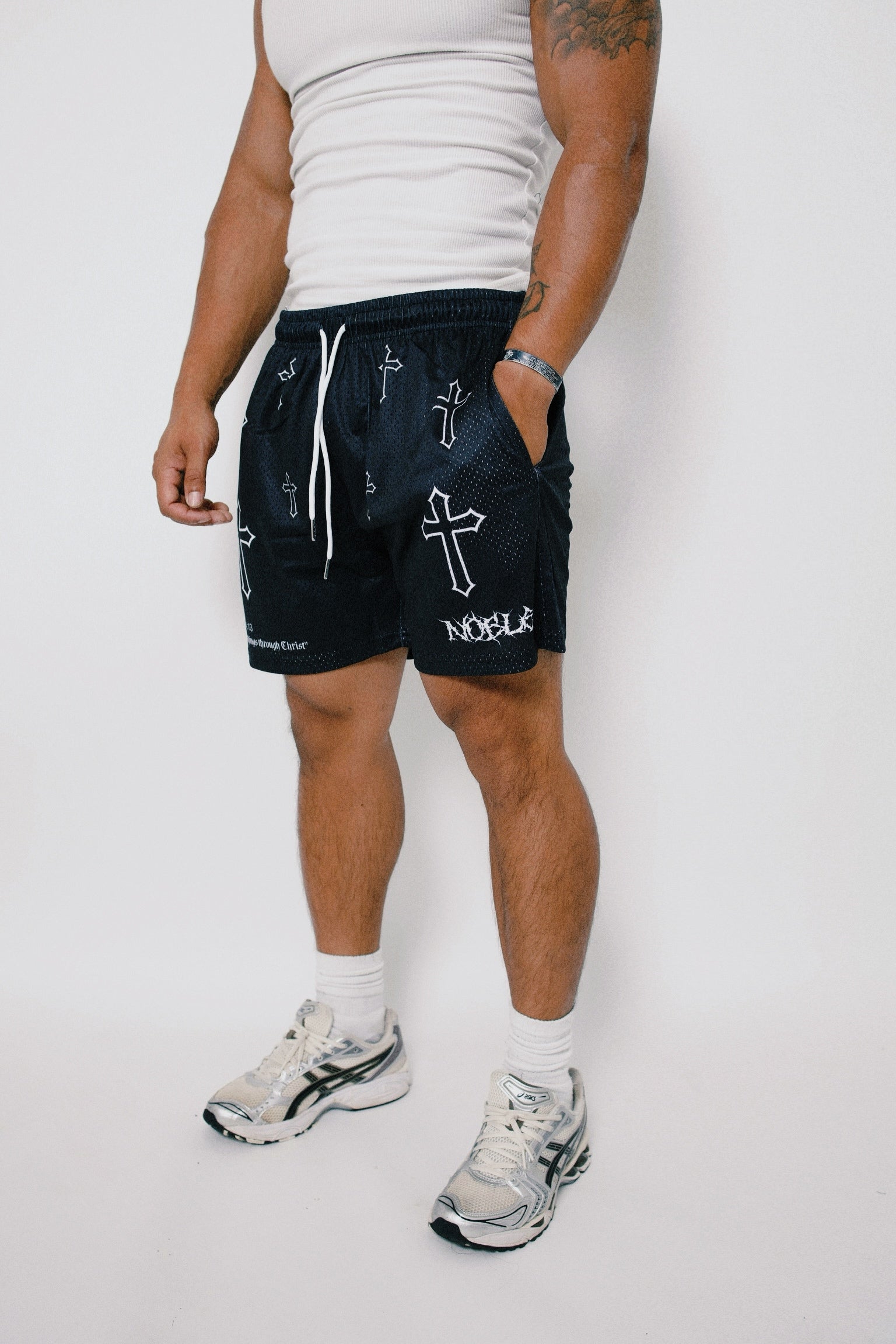 4:13 CROSS 6IN MESH SHORT (BLACK)