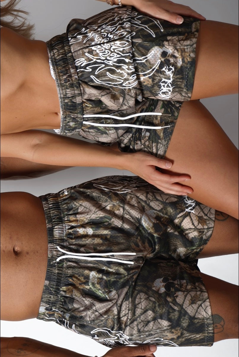 FOREST SKULL CAMO MESH SHORTS | BEIGE - noble