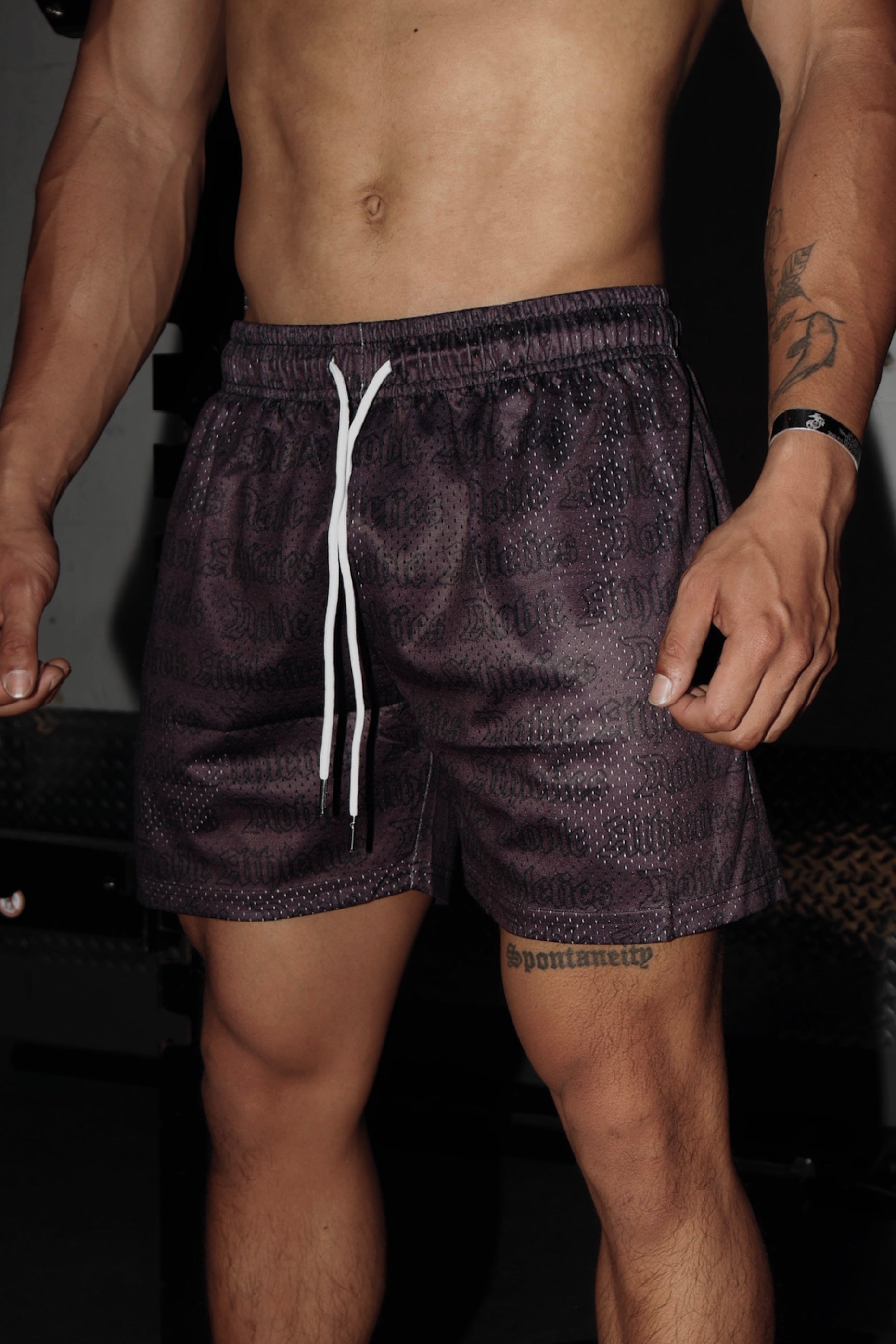 “CORE” MESH SHORTS - BLACK/BLACK
