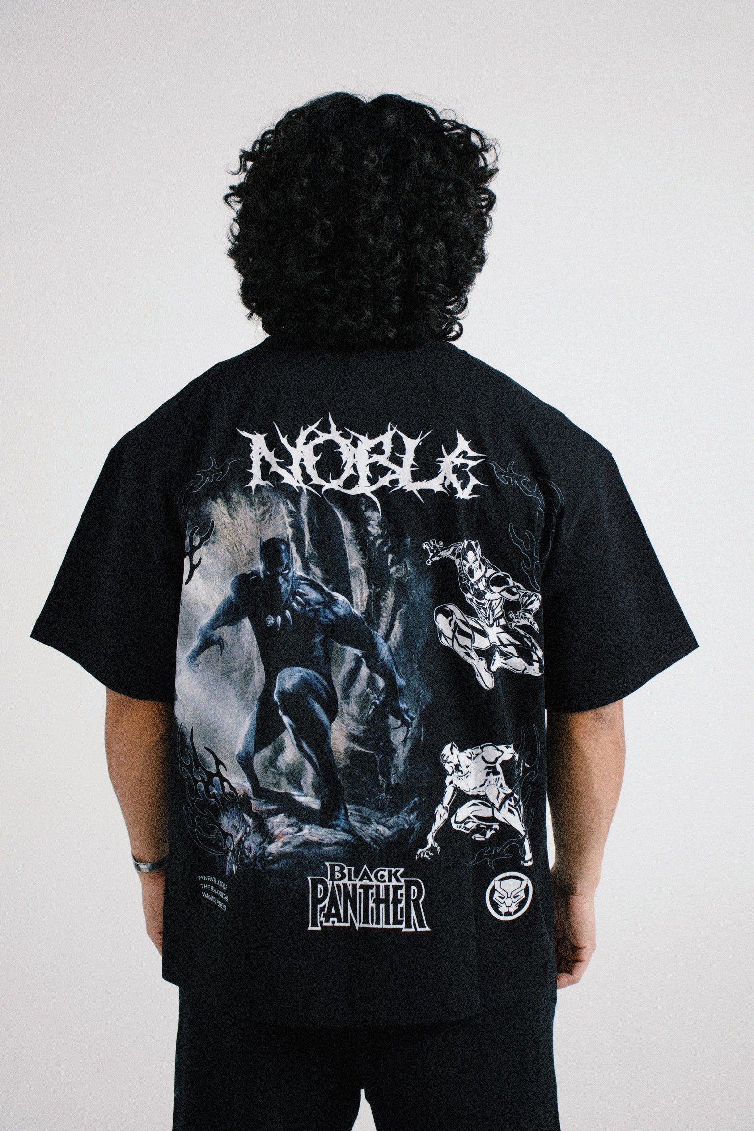 BLACK PANTHER OVERSIZED TEE
