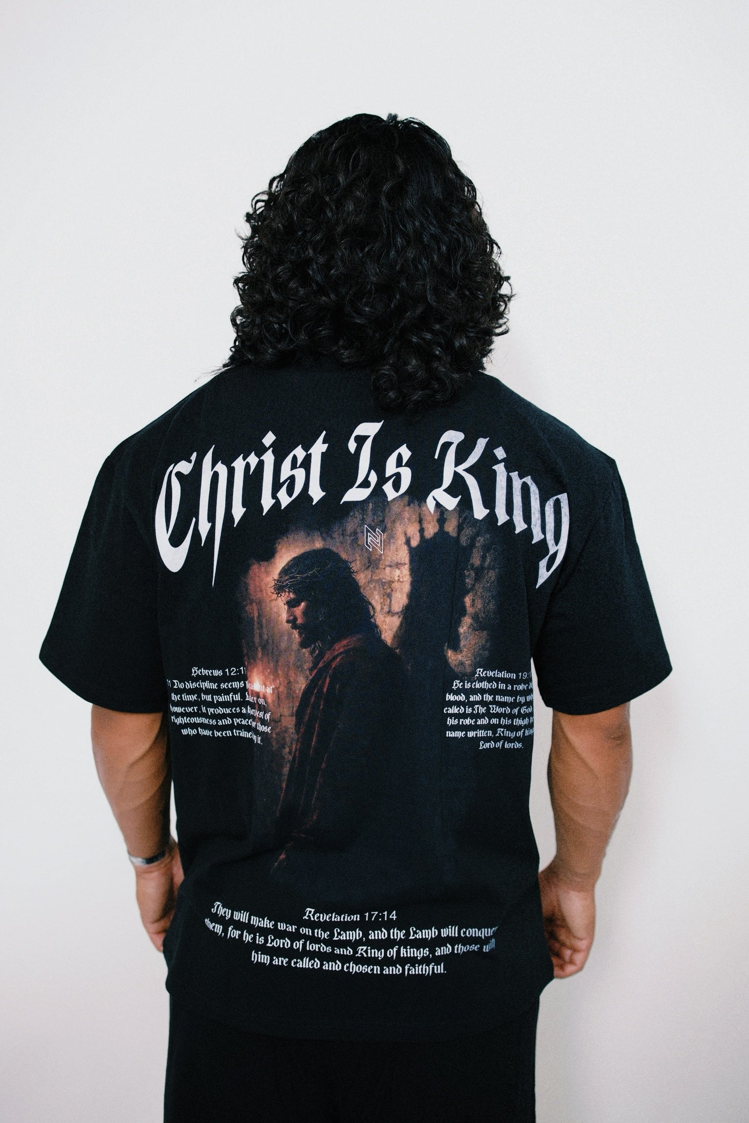 “CHRIST IS KING V2” OVERSIZED TEE