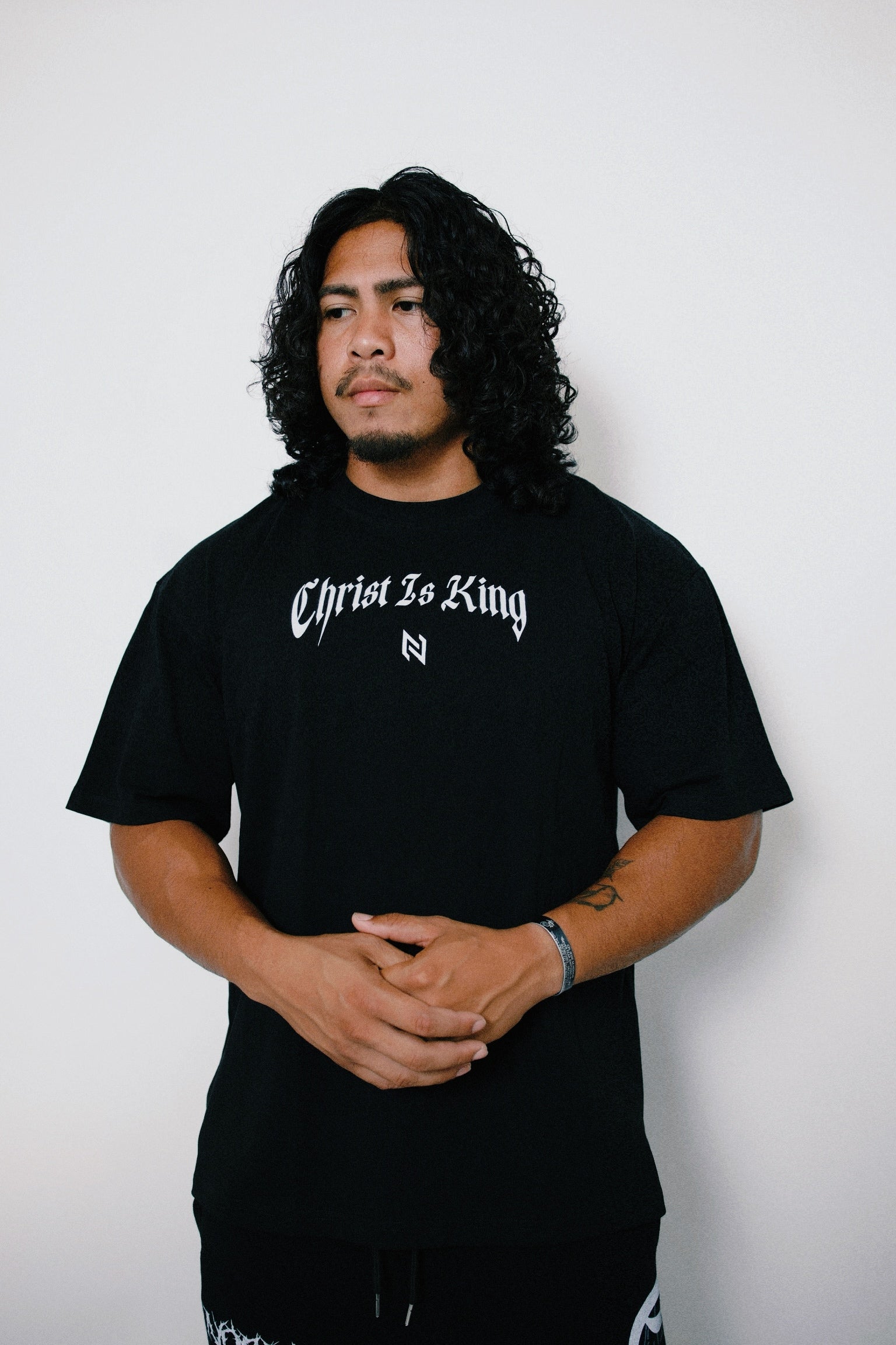 “CHRIST IS KING V3” OVERSIZED TEE