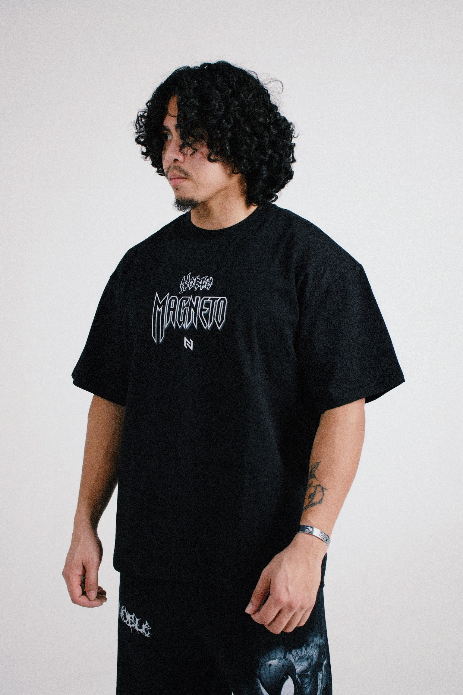 MAGNETO OVERSIZED TEE