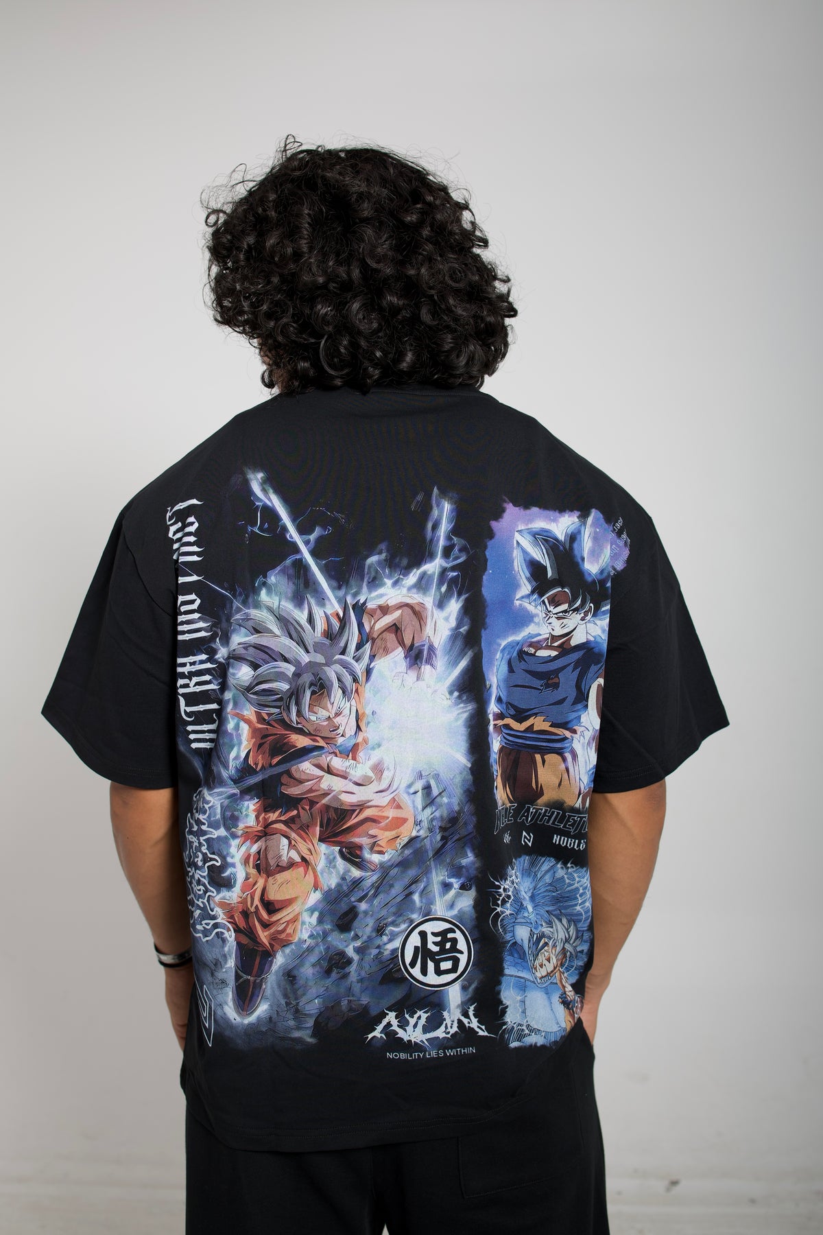 UI OVERSIZED TEE