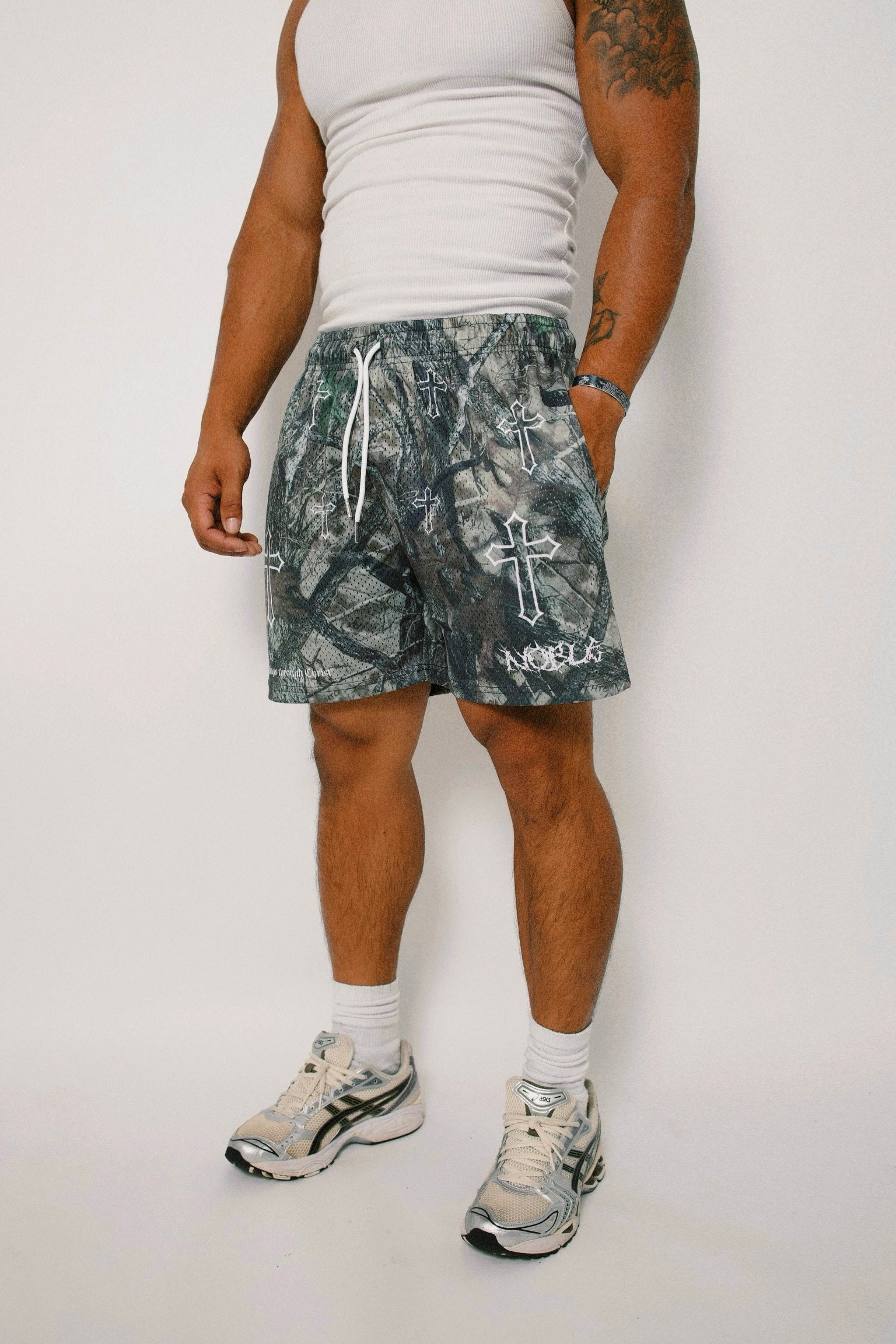 4:13 CROSS 6IN MESH SHORT (CAMO)