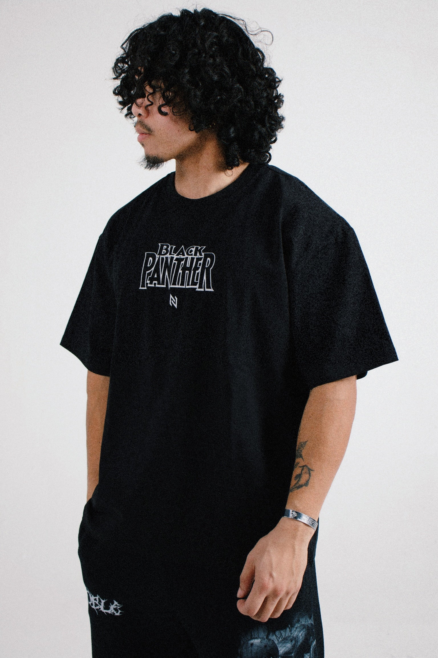 BLACK PANTHER OVERSIZED TEE