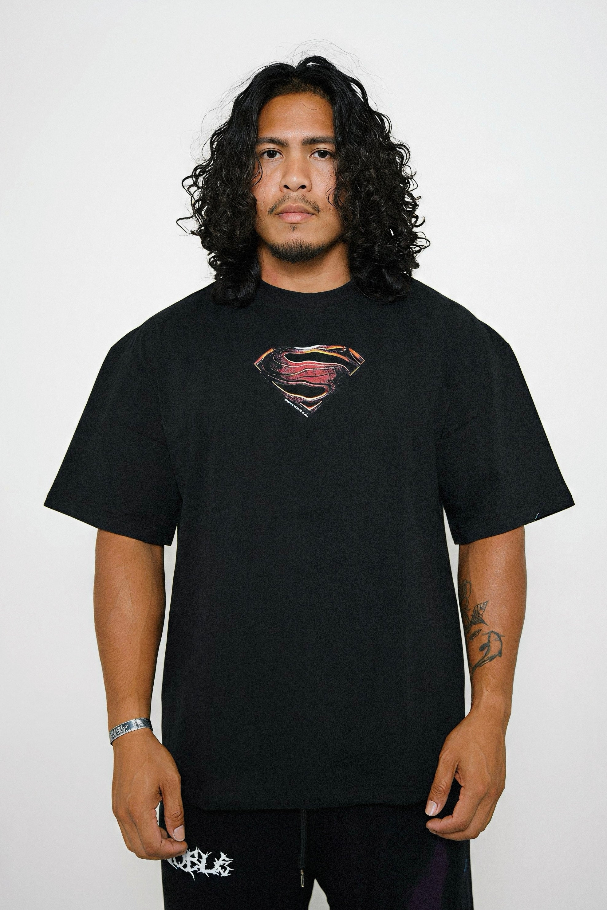 MAN OF STEEL OVERSIZED TEE
