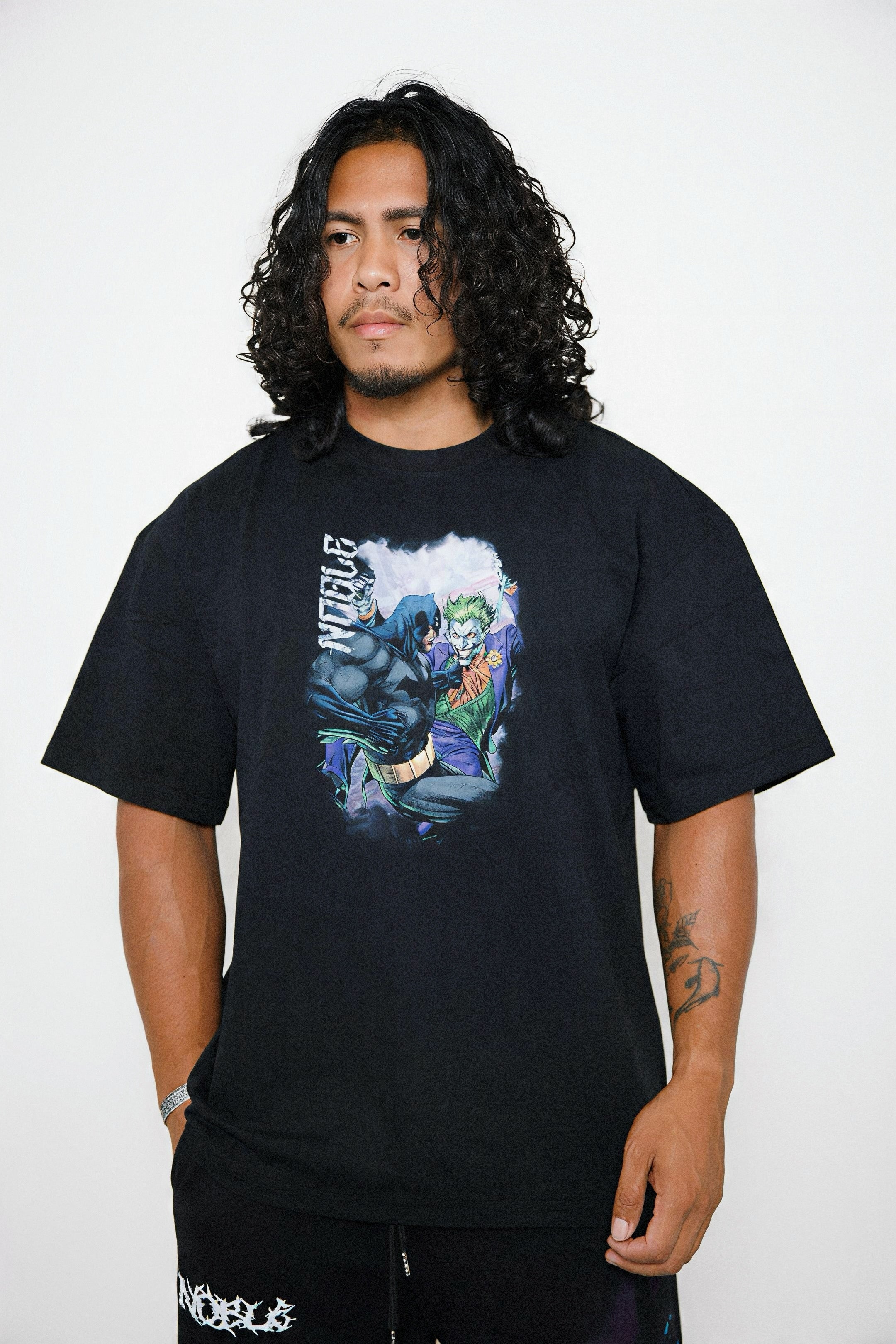 BAT VS JOK3R OVERSIZED TEE