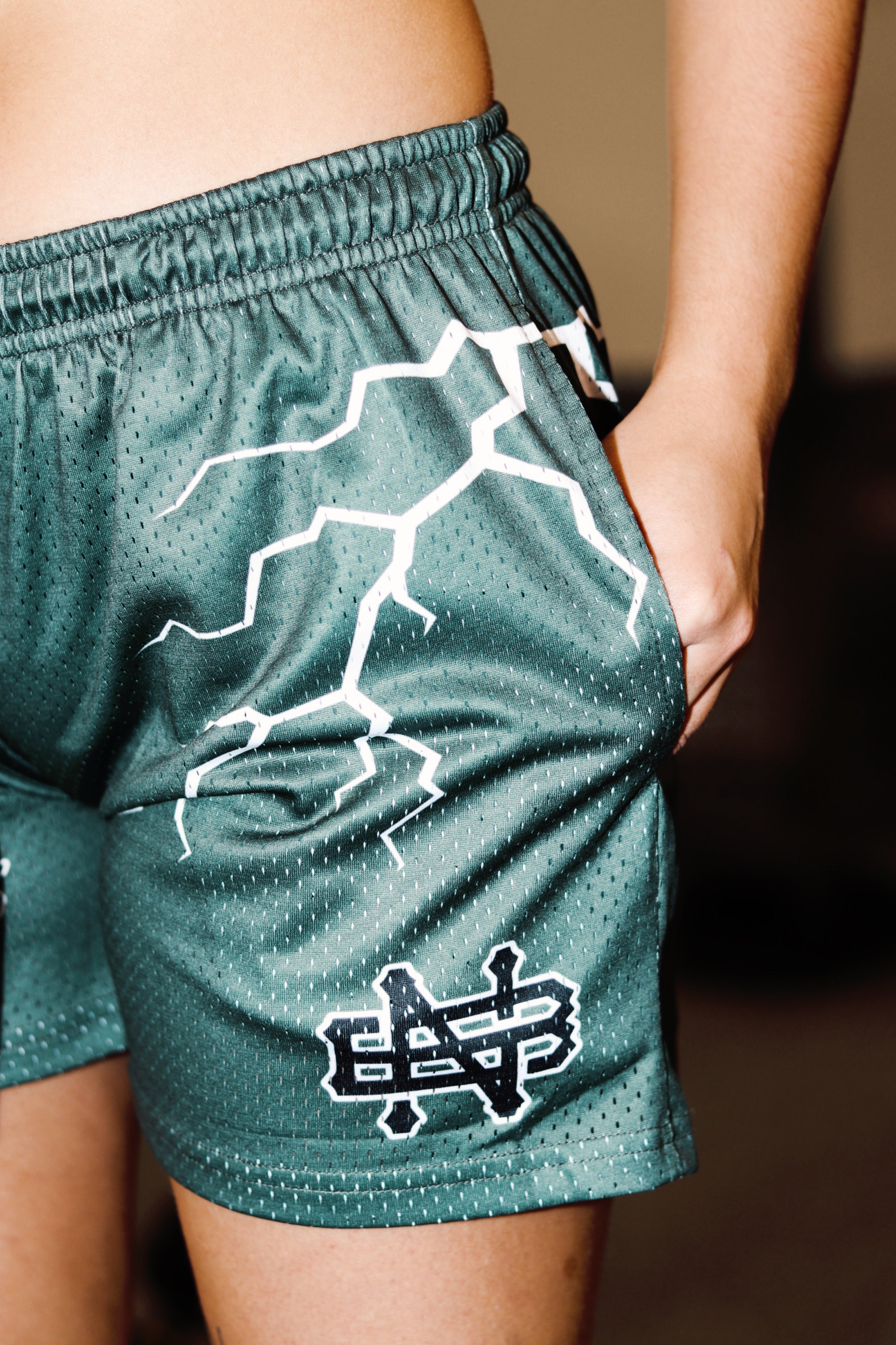 FLASH BOLT MESH SHORTS(FOREST GREEN)