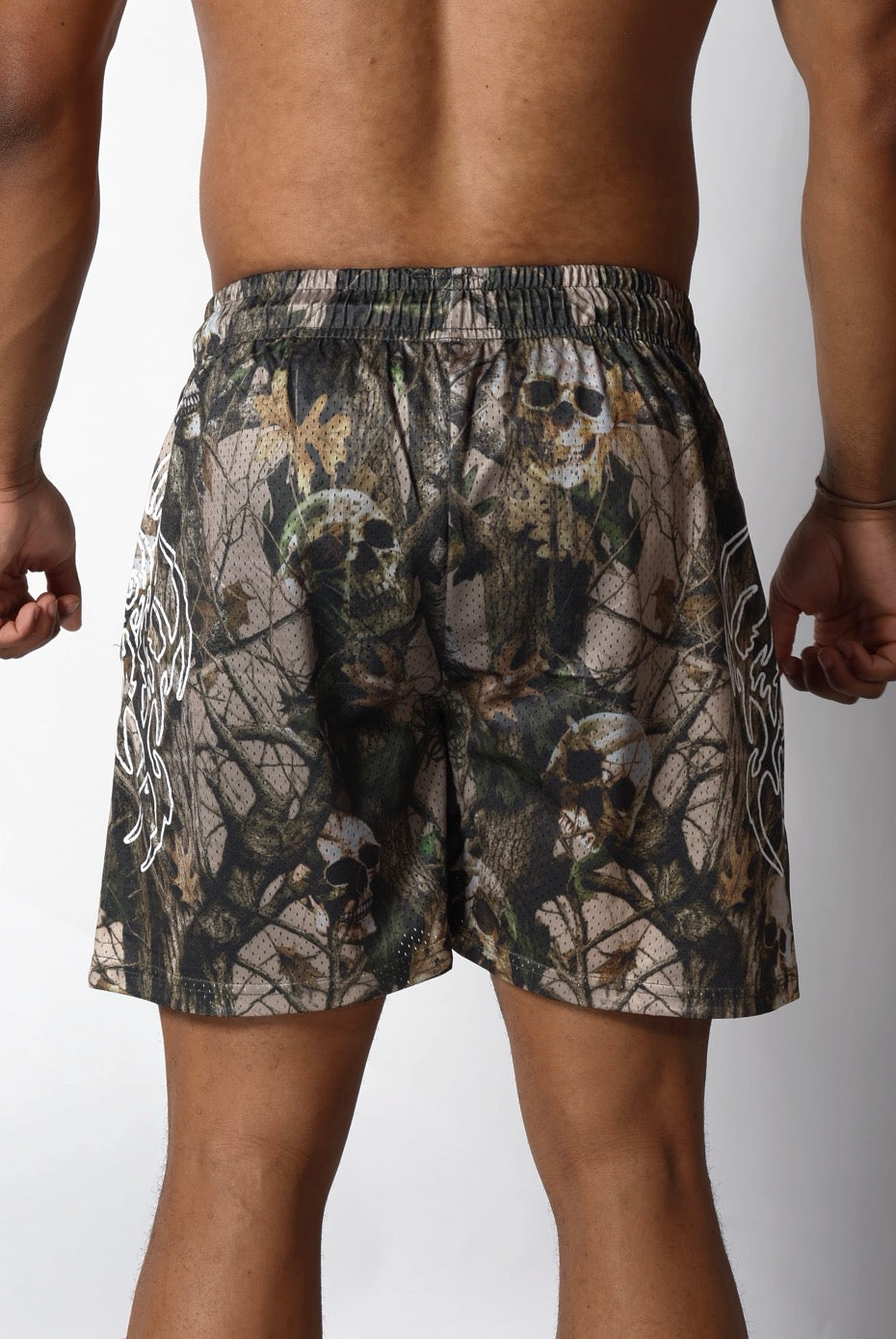 FOREST SKULL CAMO MESH SHORTS | BEIGE