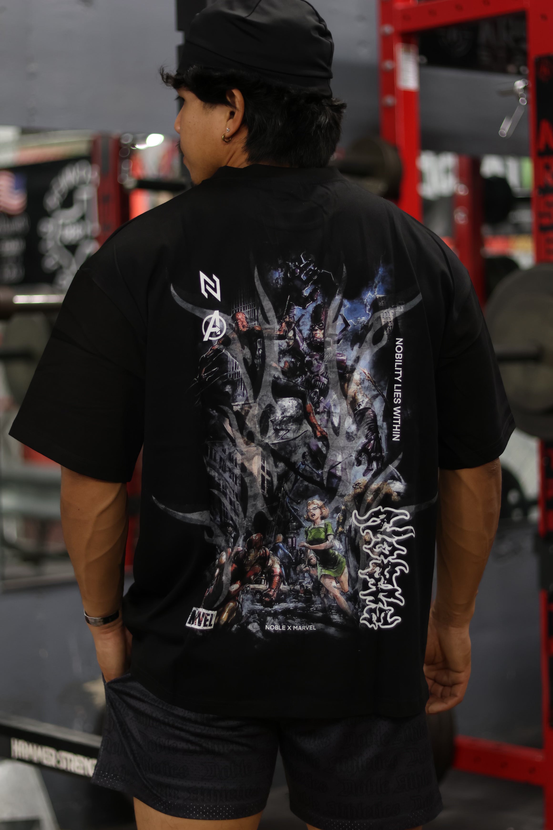 AVENGERS OVERSIZED TEE