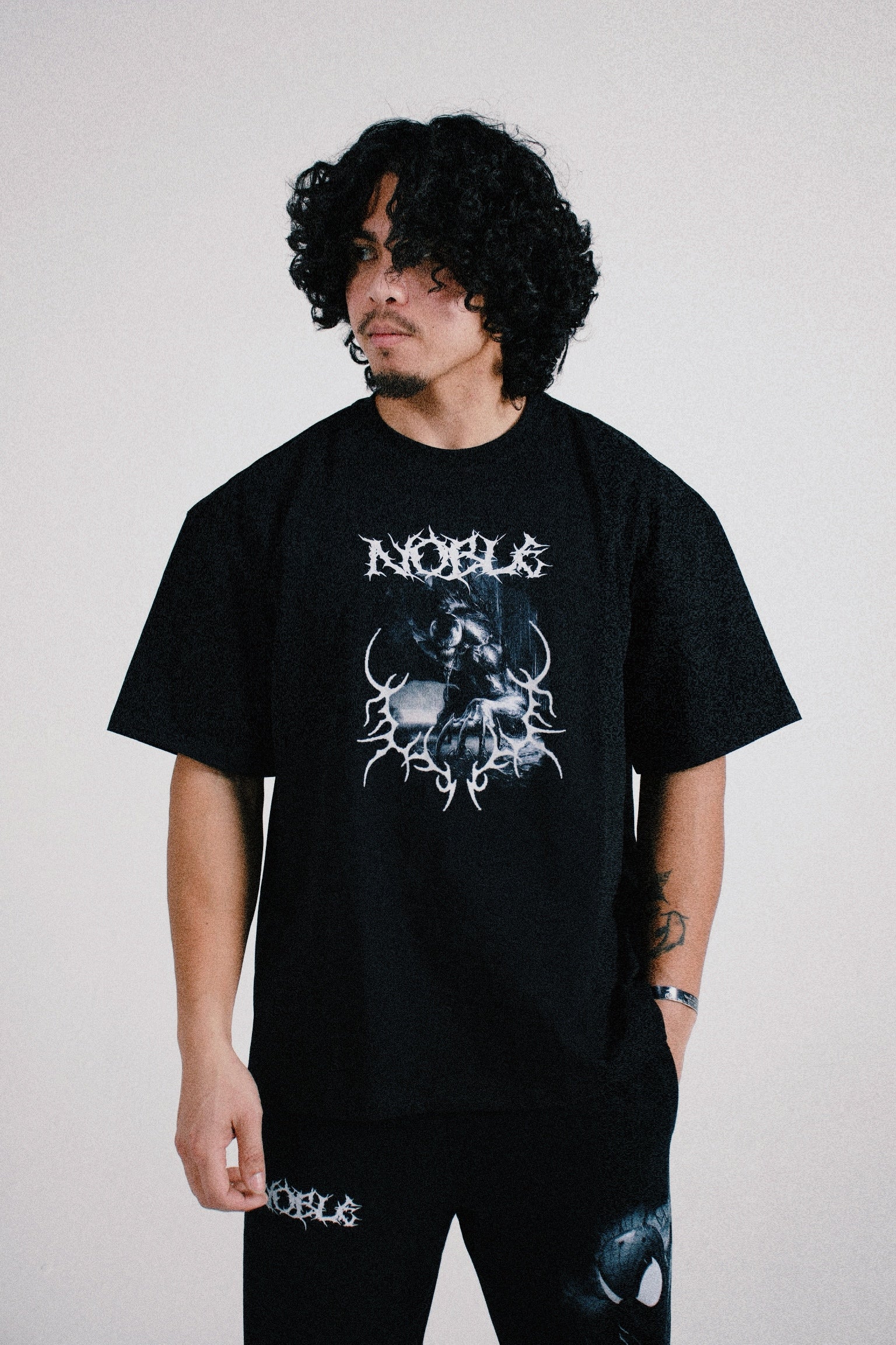 V3NOM OVERSIZED TEE